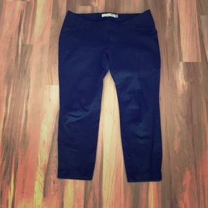 Old navy maternity pixie pants size 12